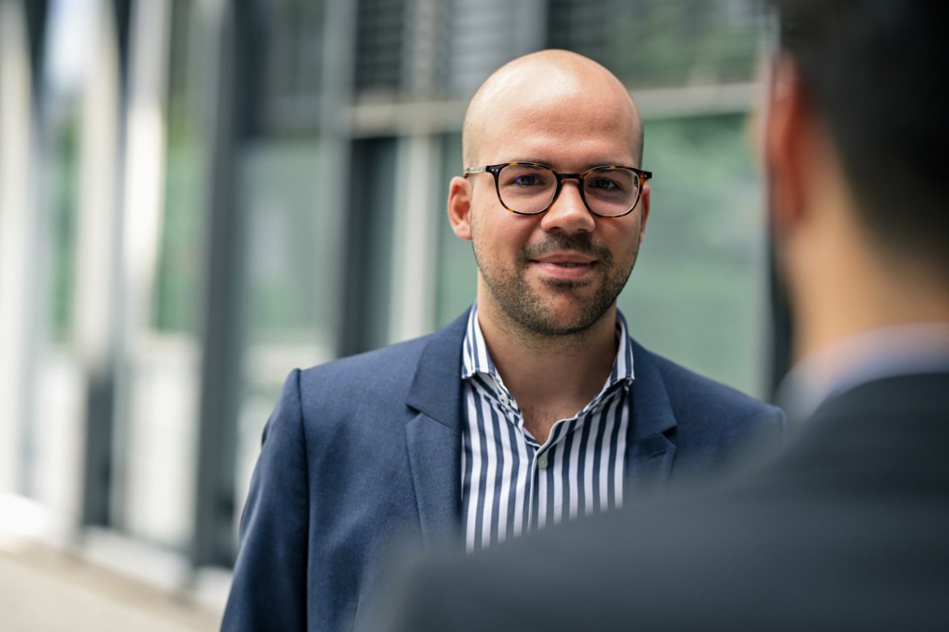 influencer unter beobachtung: steuerfalle social media. Benjamin Knebel, Foto: Jan Northoff